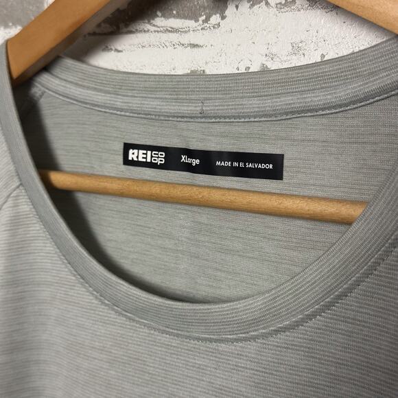 REI CO-OP Sun Shirt Size XL REI Trail Supplies For ALL - Picture 3 of 5